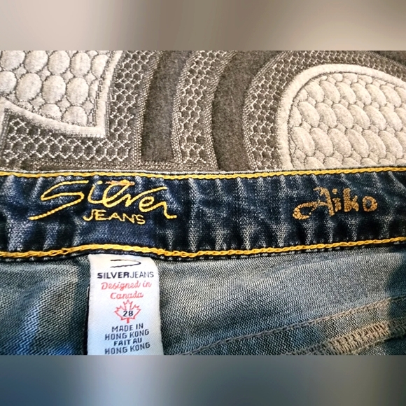 Silver Jeans - Picture 3 of 6